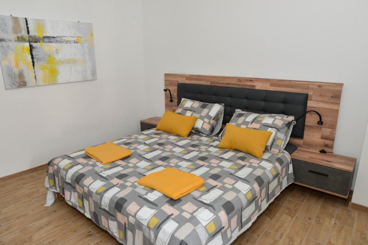 Apartman Nina 3 ซาดาร์ ภายนอก รูปภาพ