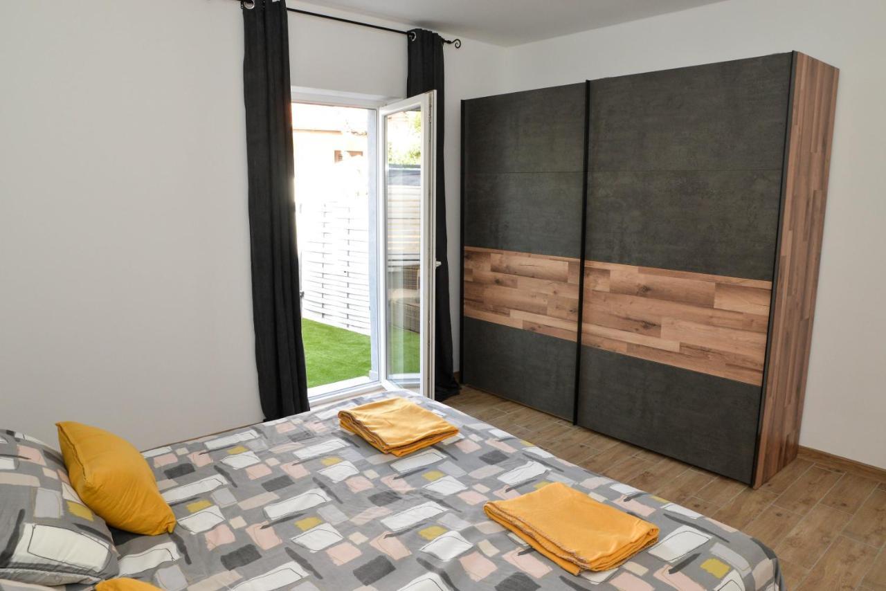 Apartman Nina 3 ซาดาร์ ภายนอก รูปภาพ