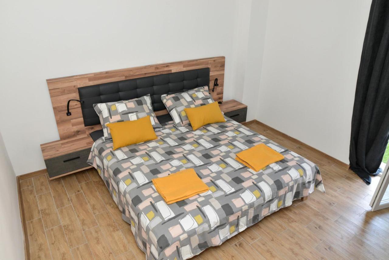 Apartman Nina 3 ซาดาร์ ภายนอก รูปภาพ