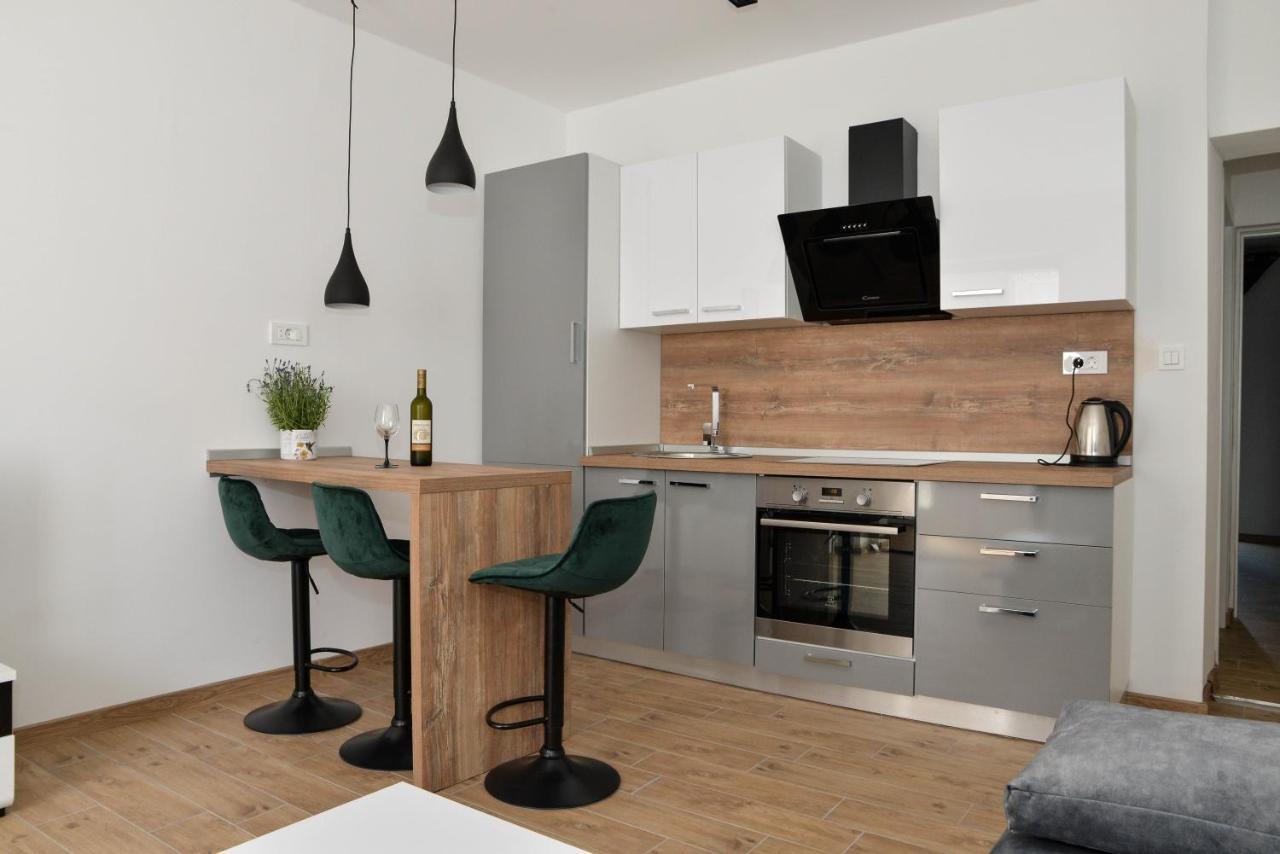 Apartman Nina 3 ซาดาร์ ภายนอก รูปภาพ